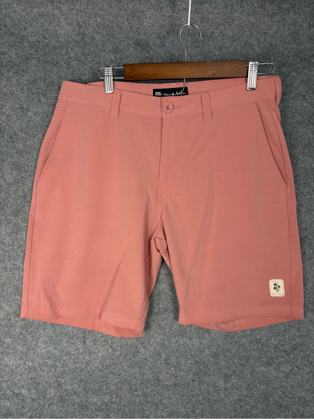 Travis Mathew Men’s Pink Performance Golf Shorts Size 33 Stretch Casual
